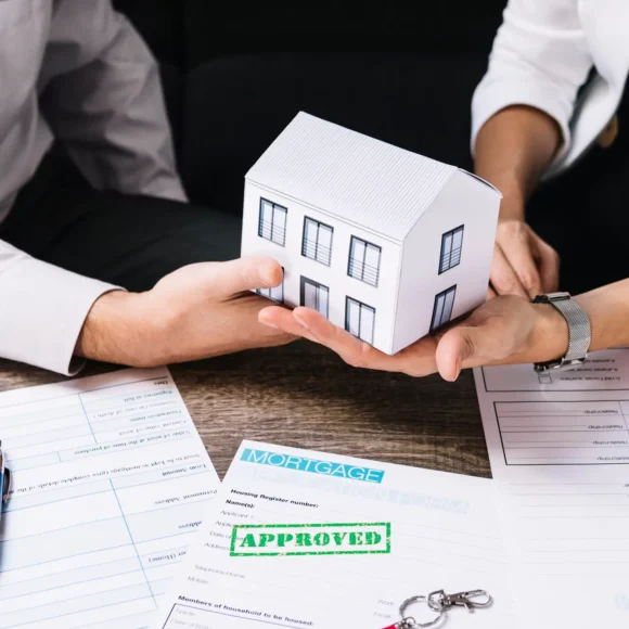 realtor-making-deal-with-customer-office(1)